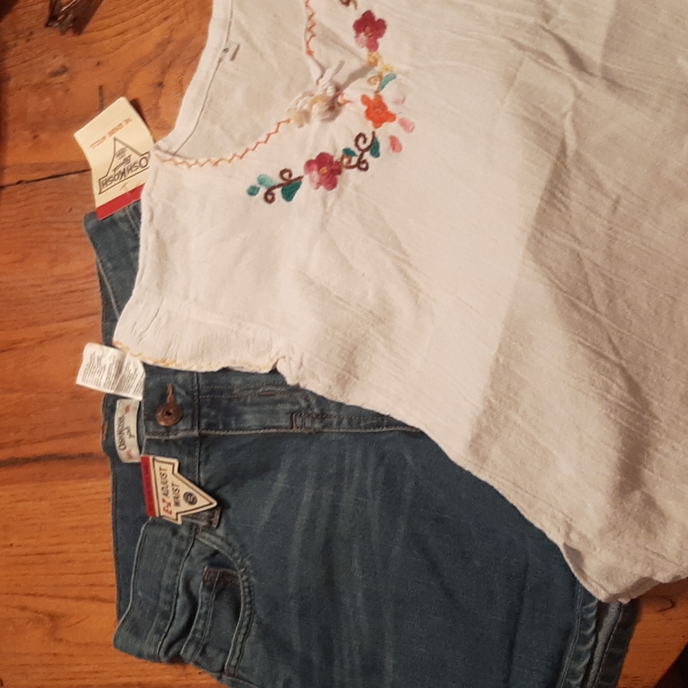 Girls OSHKOSH Shorts &Top  sz8